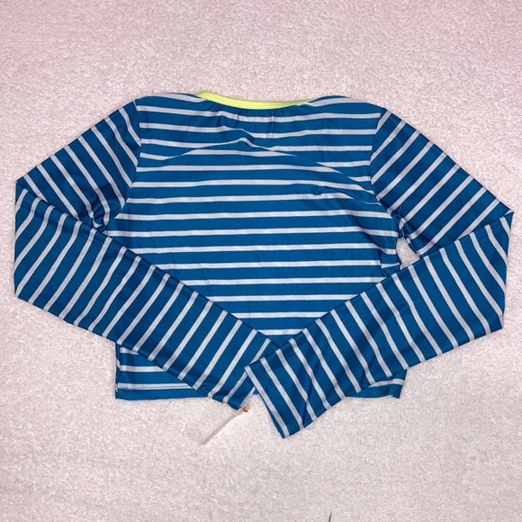 5/$20 NWT cat & jack long sleeve cropped striped rashguard large 10/12 - Picture 6 of 6